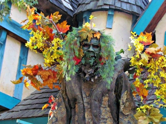 RenFest tree2